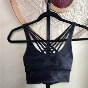 LULULEMON sz 4 Free to be Moved incognito gray camo sports bra med support